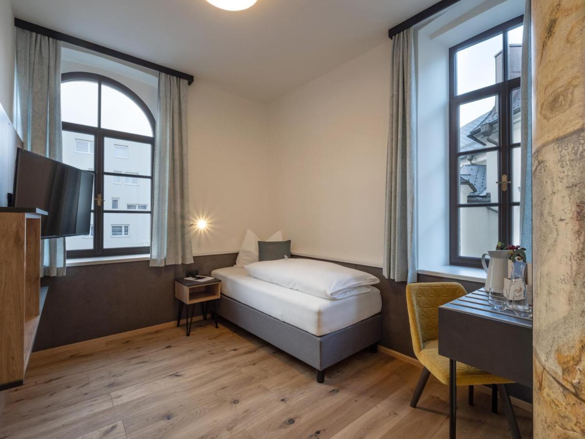 Kirchenwirt Woergl Hotell Eksteriør bilde